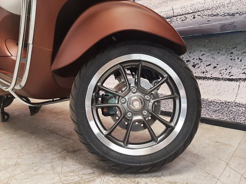 Vespa Primavera 125 2020 Model