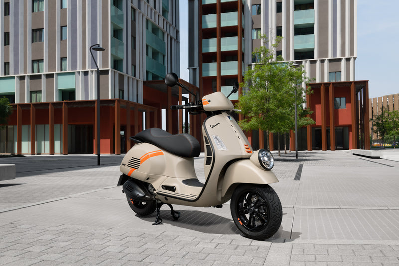 Vespa GTV300 HPE Beige Avvolgente Matt