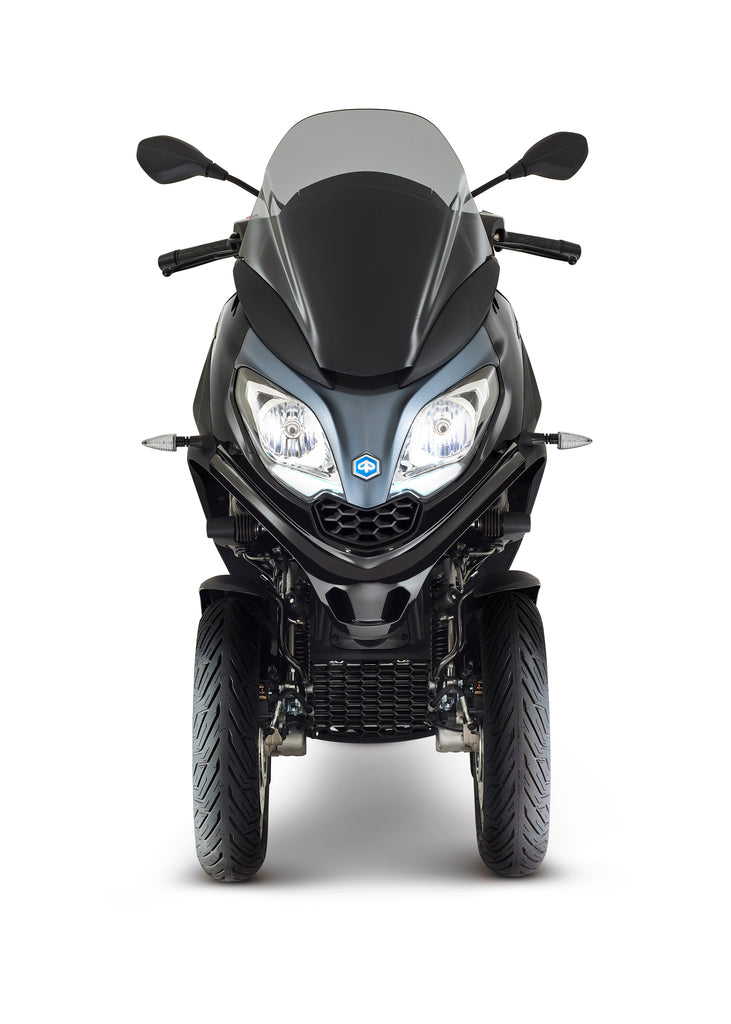 Piaggio MP3 300 HPE - Euro 5 - Nero Cosmo OFFER VALID UNTIL 31st December 2023
