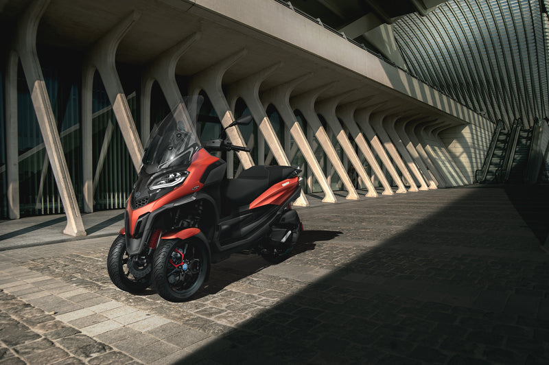 Piaggio MP3 Sport 400 HPE - Euro 5 - Arancio Sunset OFFER VALID UNTIL 31st December 2023