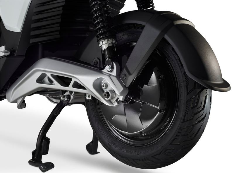 Electric Piaggio 1 - Forever White OFFER VALID UNTIL 31st December 2023