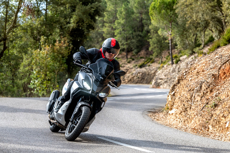 Aprilia SR GT 125 ABS - ASPHALT BLACK  Save £301 From RRP
